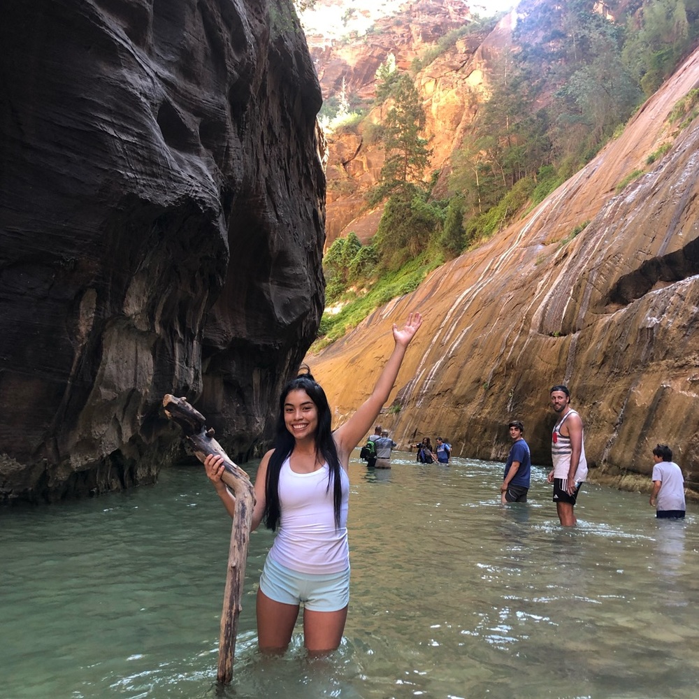 Meet your Posher, Brenda